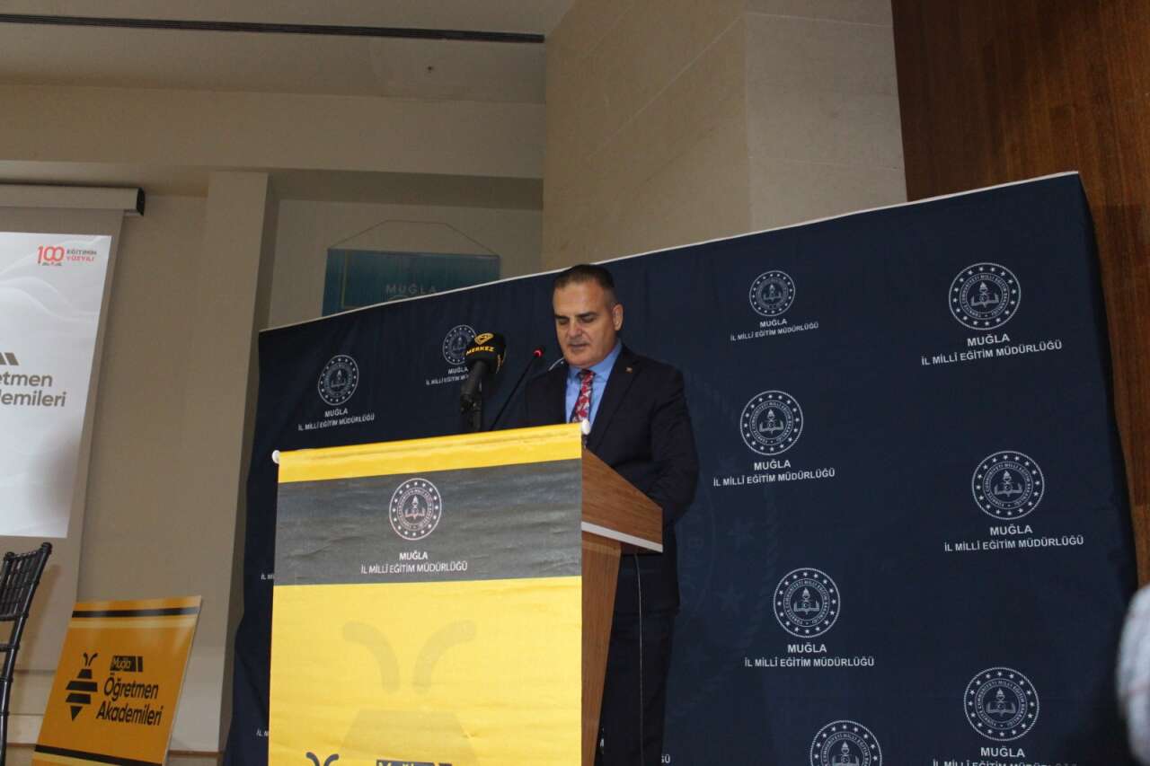 “Muğla Öğretmen Akademileri ‘Şehir ve Eğitim’ Programına Bakan Yardımcısı Yelkenci Katıldı 6